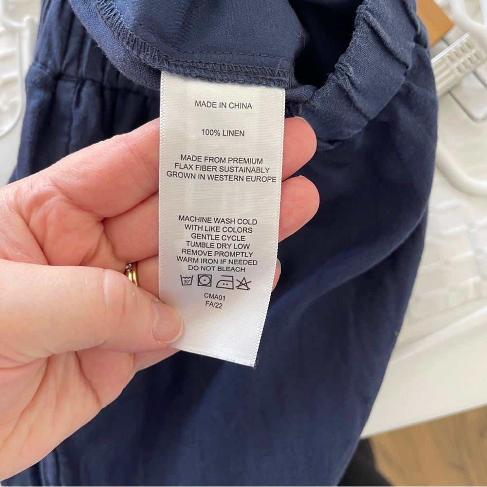 Quince 100% Linen Pull on Pants. Navy Blue. Size Small - Picture 7 of 7